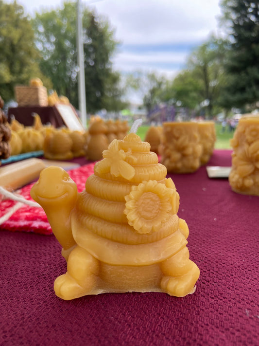 100% Beeswax Turtle Candle (13 hr burn time)
