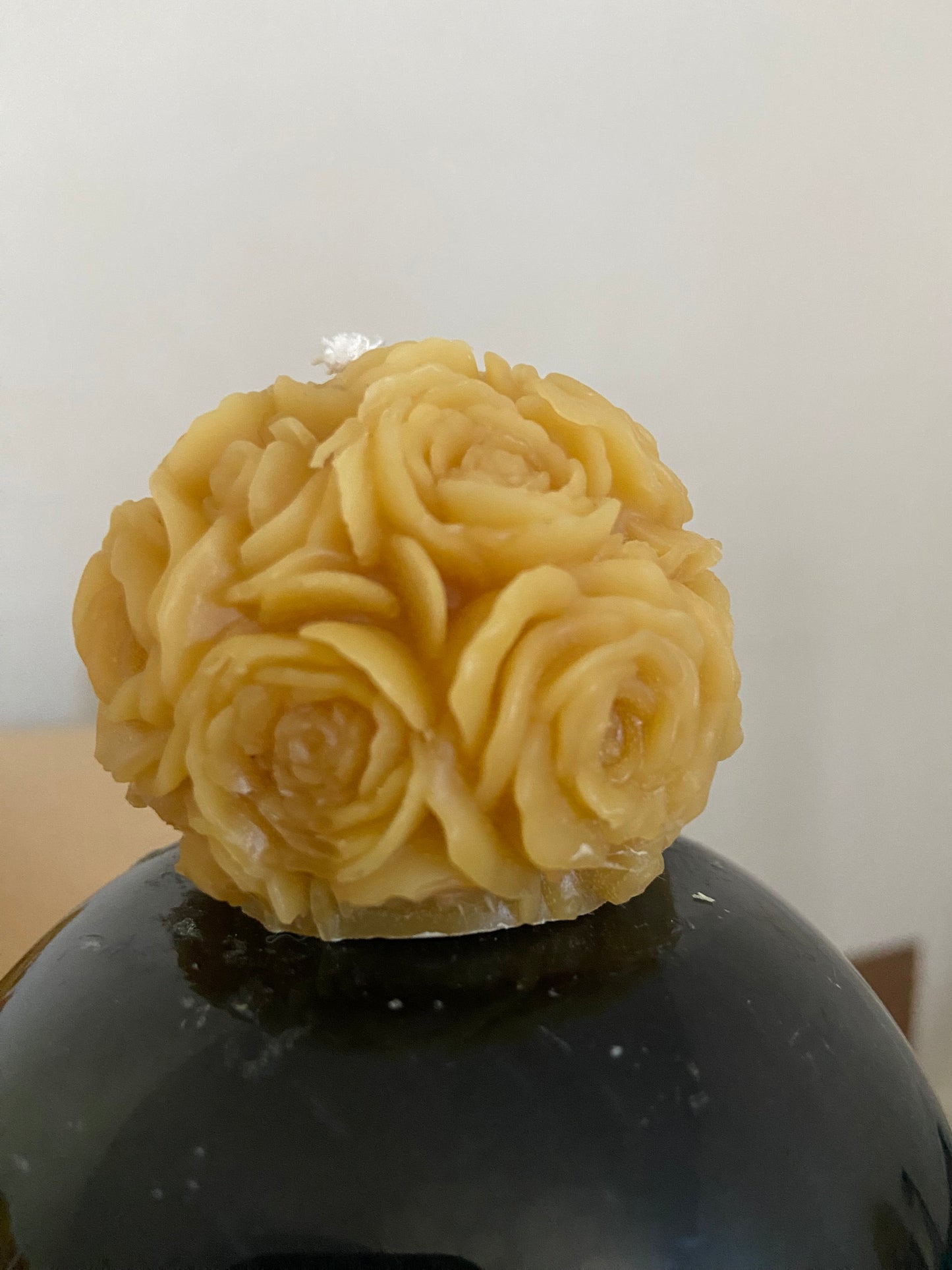 100% Pure Beeswax Rose Ball (10 hr burn time)