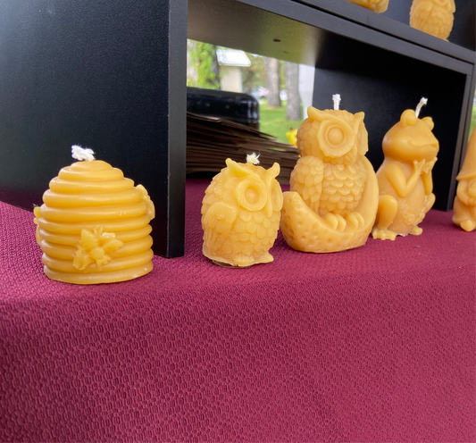 100% Beeswax Owl Votive (6 hr burn time)