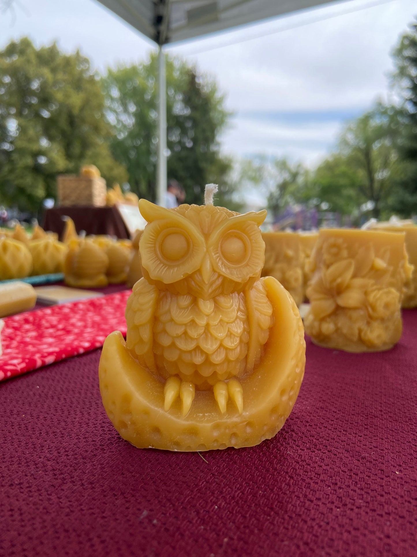 100% Beeswax Candle Owl on the Moon (14 hr burn time)