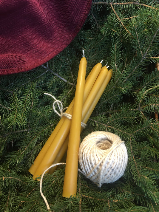 100% Pure Beeswax 11 Inch Taper Candle