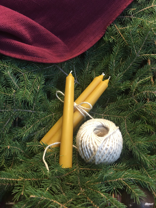 100% Pure Beeswax 7 Inch Taper Candle