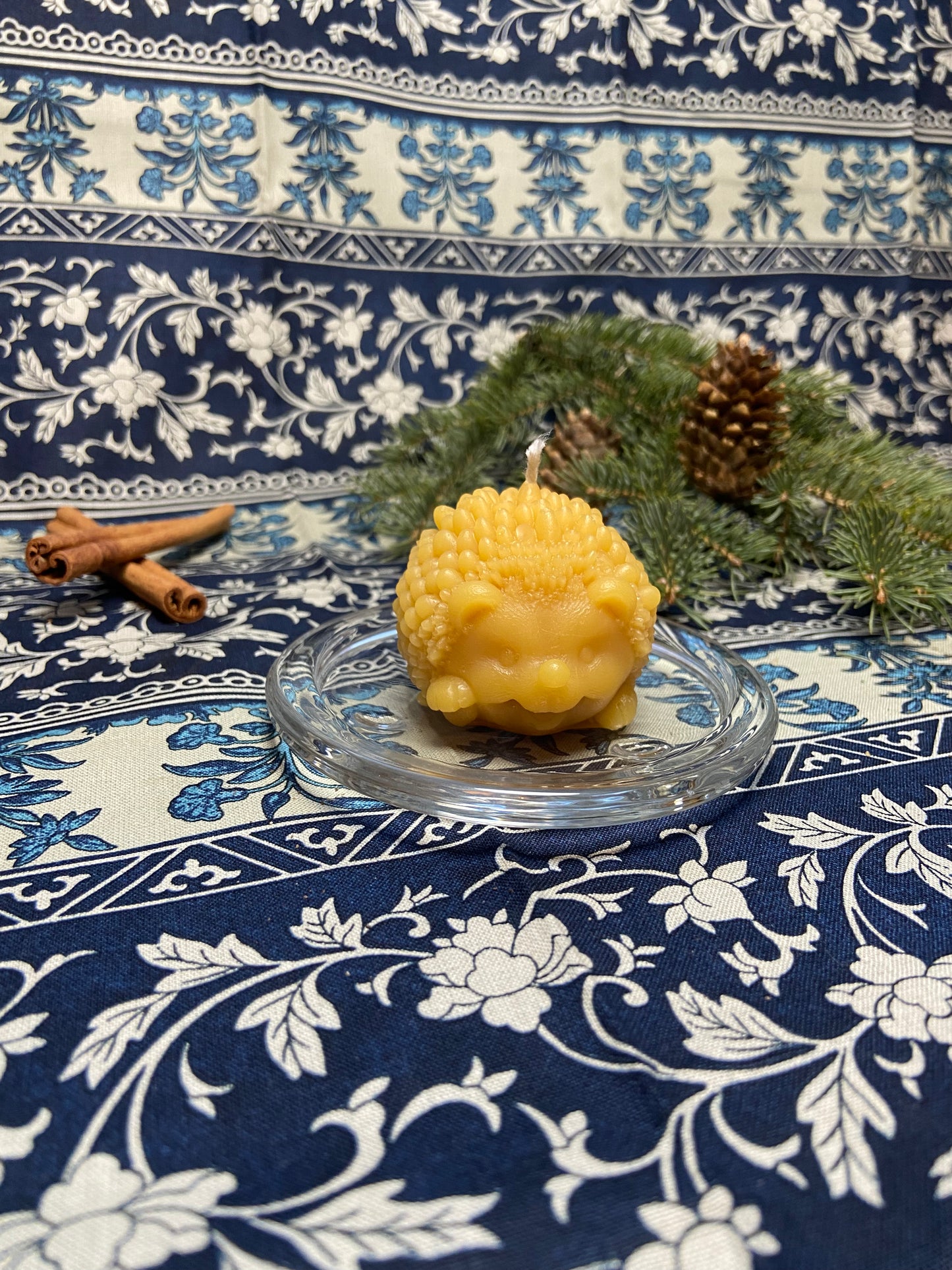 100% Beeswax Candle - Small Hedgehog (14 hr burn time)